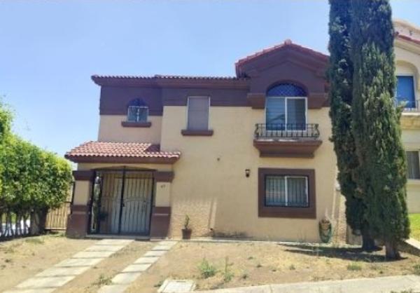 VENTA DE CASA EN URBI QUINTA MONTECARLO TONALA JALISCO AD15