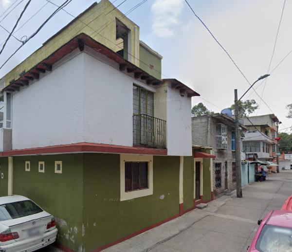 CASA A LA VENTA EN CAMPAMENTO 2 DE OCTUBRE IZTACALCO CDMX YQH
