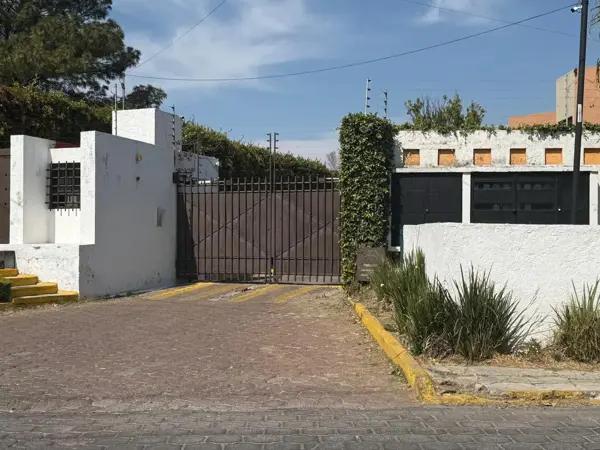 LOTE DE TERRENO EN CONJUNTO RESIDENCIAL  “QUINTA REAL” DE CAMINO A RANCHO SAN ISIDRO, EN SANTIAGO MO