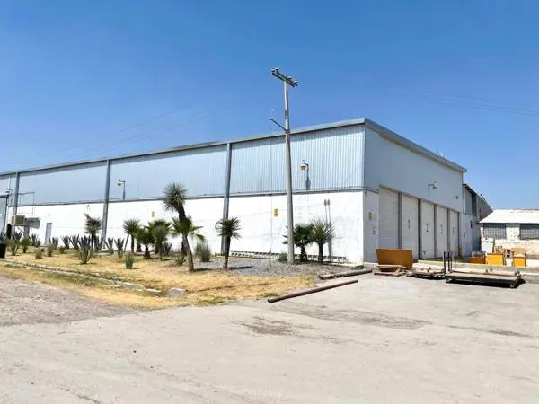 Se rentan bodegas en Saltillo 400 esq. con Ramon mendez, Aviación, Torreón