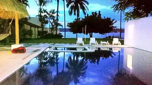 Casa en venta con alberca en Tequesquitengo Morelos