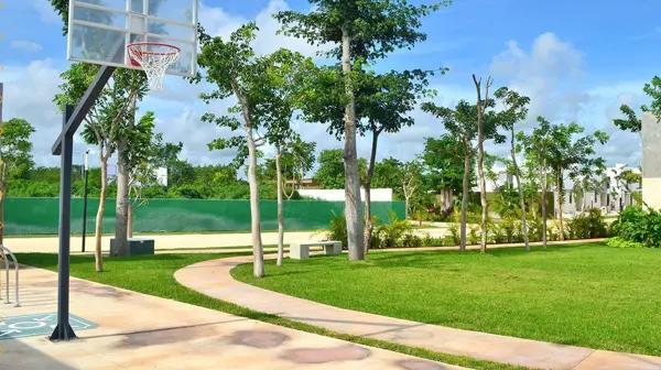 Casa en venta con amenidades en Cholul Mérida
