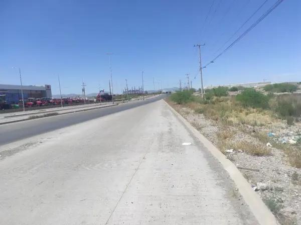Terreno en venta   a un lado de Altozano El Centenario  Gómez Palacio Durango
