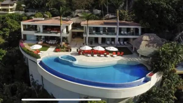 Opportunity  House available for Sale  in Las Brisas, Acapulco, Guerrero, Mexico
