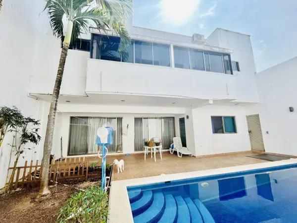 Casa en venta en Los Almendros Playa del Carmen Solidaridad Quintana Roo. Casa en venta en Los Almendros Playa del Carmen Solidaridad Quintana Roo.