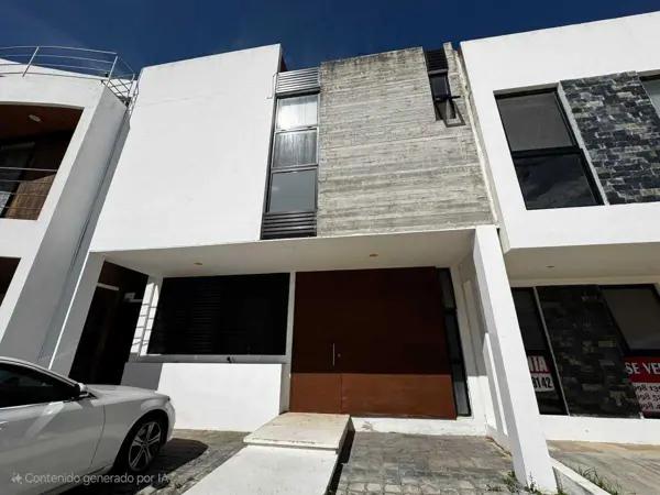 Casa en Venta en Fraccionamiento Arbolada Cancun, Quintana Roo