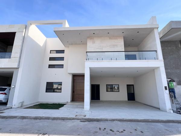 Casa en Comunidad Cerrada en Las Trojes, Torreón Coahuila Casa en Comunidad Cerrada en Las Trojes, Torreón Coahuila