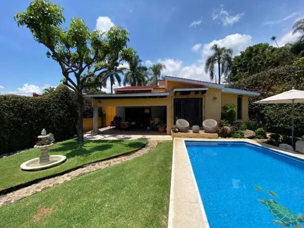 CASA EN VENTA EN ZONA DORADA. CASA EN VENTA EN ZONA DORADA.