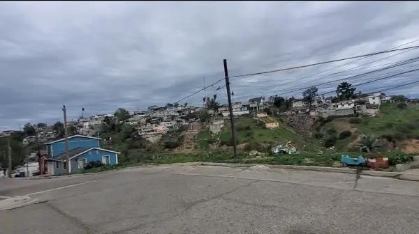COL. JUAREZ (LA CIMA) SE VENDE  TERRENO CENTRICO EN TIJUANA, 400 MT2 (20 X 20) DOCUMENTOS EN ORDEN