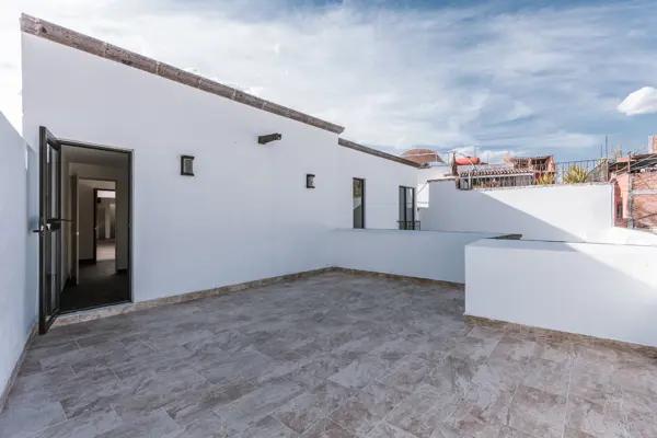 DEPARTAMENTO VENTA NUEVO EN SAN MIGUEL DE ALLENDE, CON TERRAZA