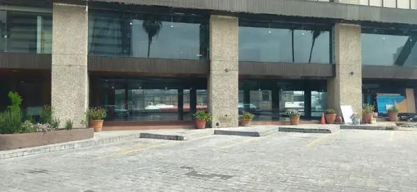 Local Comercial en Renta en Calzada  del  Valle San Pedro Garza Garcia