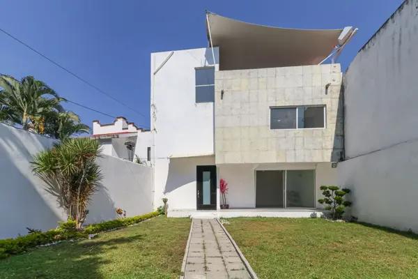 Casa en venta en Las Fincas, Jiutepec, Morelos