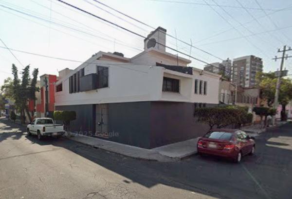 GRAN OPORTUNIDAD DE REMATE HIPOTECARIO, CASA EN COL. SINDICATO M. DE ELECTRICISTAS, AZCAPOTZALCO.