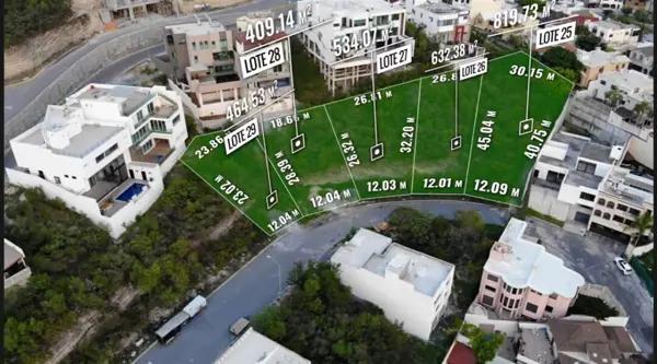 Terreno en venta en fraccionamiento privado en Zona Contry en Monterrey
