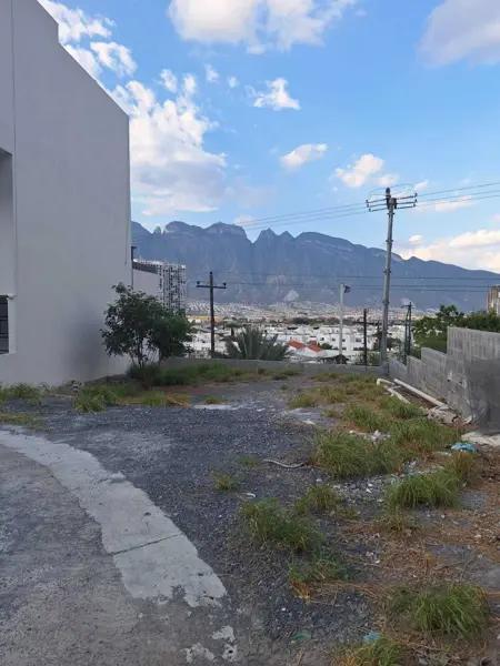 Terreno en venta en Pedregal de la Huasteca