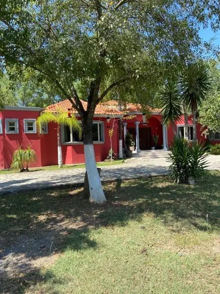 Quinta en venta en los Cavazos en Santiago Nuevo León