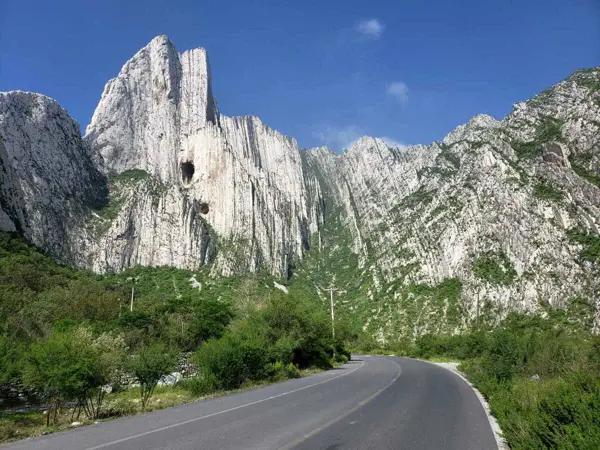 Terreno en venta en Reserva Los Nogales la Huasteca en Santa Catarina