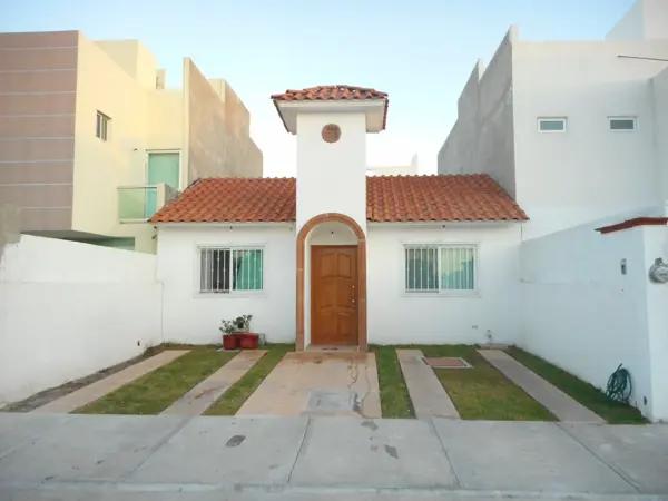 VENTA DE CASA DE 1 PLANTA Y 3 RECAMARAS EN FRACC. LAS TROJES VC210