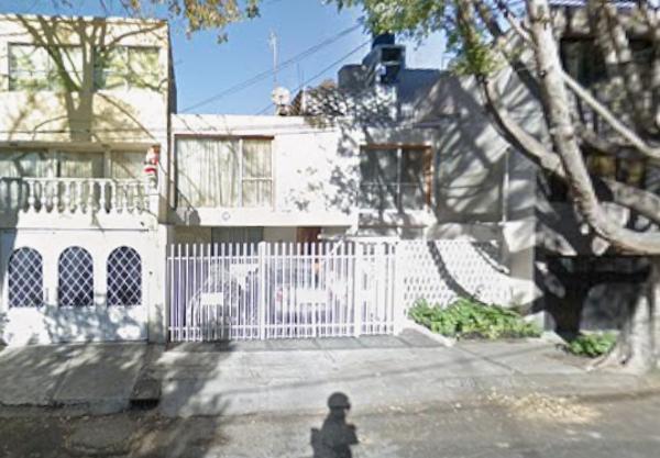GRAN OPORTUNIDAD DE REMATE HIPOTECARIO CASA EN COL. CAMPESTRE CHURUBUSCO, COYOACAN.