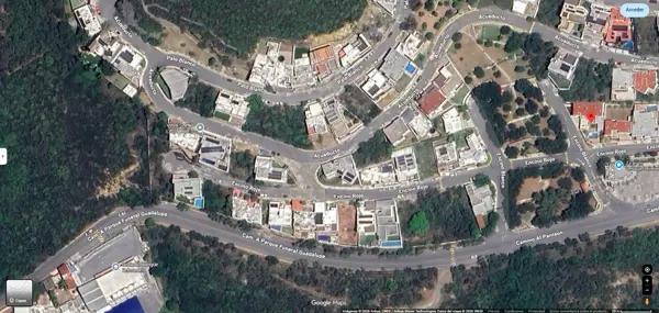 VALLE DE BOSQUENCINOS. PRECIOSO TERRENO. COLINDA CON AVENIDA CAMINO A PARQUE FUNERAL GUADALUPE