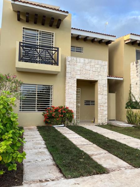 Amplia Casa en Condominio en Venta en Playa del Carmen, Quintana Roo Amplia Casa en Condominio en Venta en Playa del Carmen, Quintana Roo