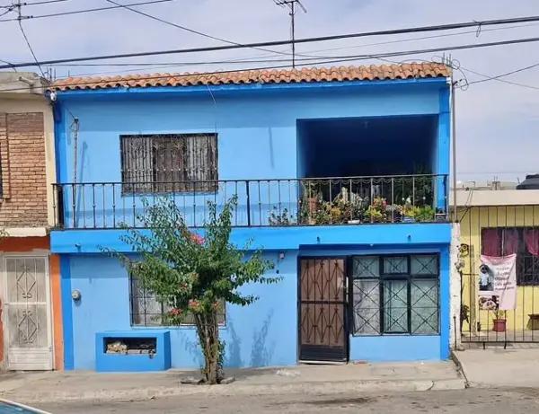 Casa en Venta - Cuidada las Torres, Saltillo.