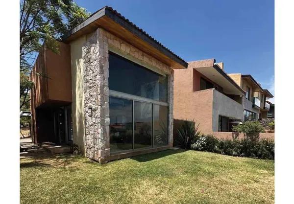 CASA EN VENTA EN CLUB Y DENTRO DEL CAMPO DE GOLF ALTOZANO, MORELIA CASA EN VENTA EN CLUB Y DENTRO DEL CAMPO DE GOLF ALTOZANO, MORELIA