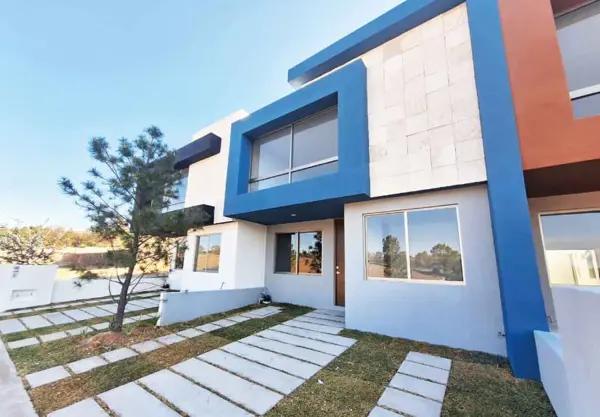 CASA EN VENTA EN FRACC. VESTA DEL MONTE, MORELIA