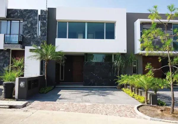 CASA EN VENTA EN ALTOZANO, MORELIA