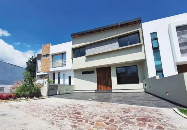 CASA EN VENTA EN VISTAS ALTOZANO, MORELIA CASA EN VENTA EN VISTAS ALTOZANO, MORELIA
