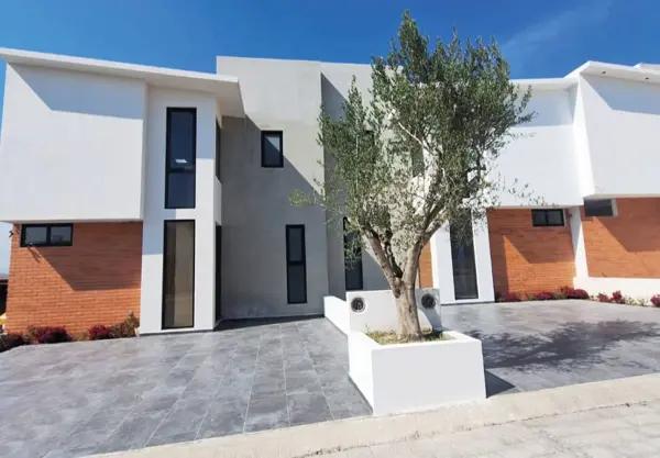 CASA EN VENTA EN FRACC. LA TOSCANA ALTOZANO, MORELIA CASA EN VENTA EN FRACC. LA TOSCANA ALTOZANO, MORELIA