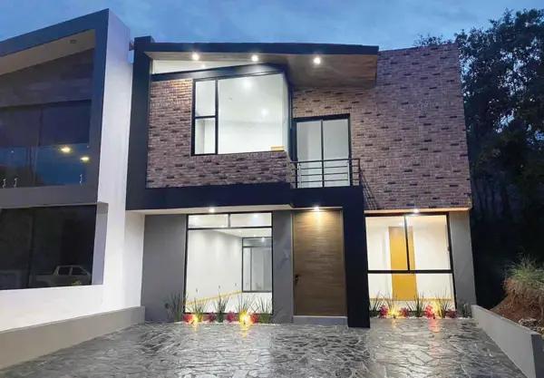 CASA EN VENTA EN EL OLIVAR ALTOZANO, MORELIA