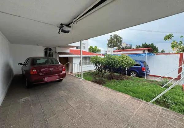 CASA EN VENTA EN NUEVA JACARANDAS, MORELIA CASA EN VENTA EN NUEVA JACARANDAS, MORELIA
