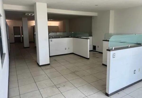 EDIFICIO VENTA/RENTA EN AV. CAMELINAS, MORELIA
