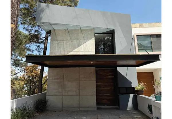 CASA EN VENTA EN EL PINAR ALTOZANO, MORELIA