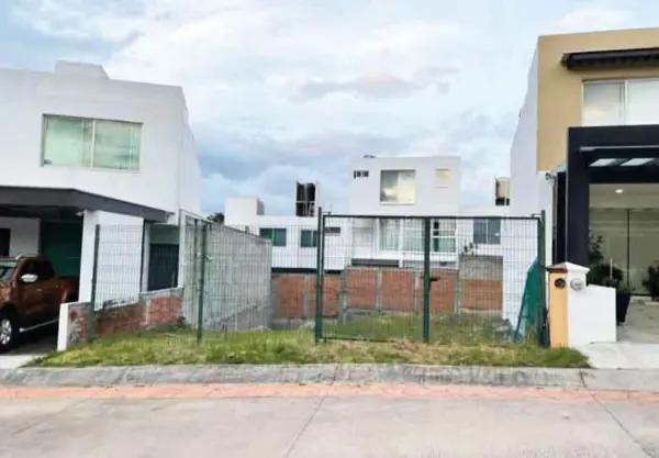 TERRENO EN VENTA EN VALLE DE ALTOZANO, MORELIA