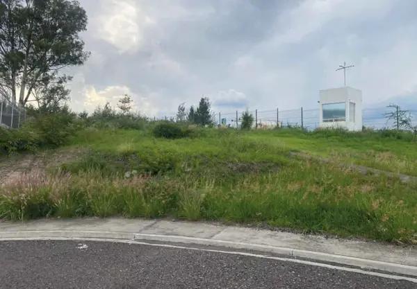 TERRENO EN VENTA EN BOSQUES TRES MARIAS, MORELIA TERRENO EN VENTA EN BOSQUES TRES MARIAS, MORELIA