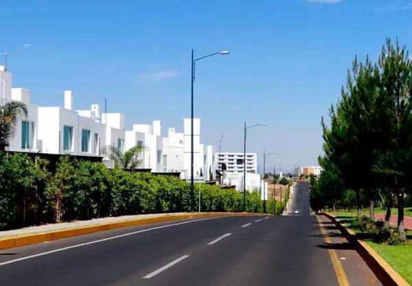 TERRENO EN VENTA EN ALTOZANO, MORELIA