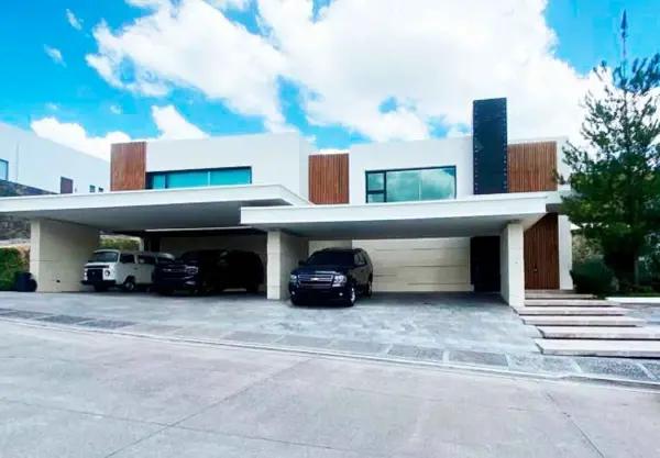 CASA EN VENTA EN CAMPO DE GOLF TRES MARIAS, MORELIA