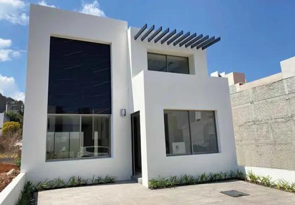 CASA EN VENTA EN EL OLIVAR ALTOZANO, MORELIA