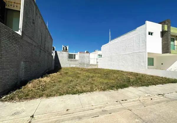 TERRENO EN VENTA EN  CAÑADAS DEL BOSQUE TRES MARIAS, MORELIA