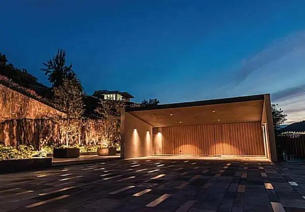 CASA RESIDENCIAL EN VENTA EN EL CLUB Y DENTRO DEL CAMPO DE GOLF TRES MARIAS