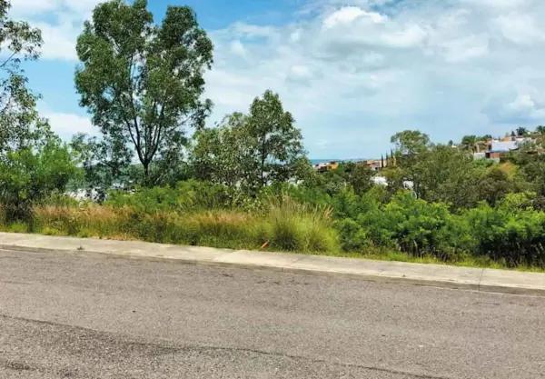 TERRENO EN VENTA EN LOMAS DEL BOSQUE TRES MARIAS, MORELIA TERRENO EN VENTA EN LOMAS DEL BOSQUE TRES MARIAS, MORELIA