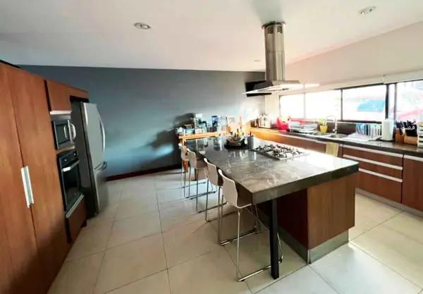 CASA RESIDENCIAL EN VENTA EN CEDROS TRES MARIAS, MORELIA CASA RESIDENCIAL EN VENTA EN CEDROS TRES MARIAS, MORELIA