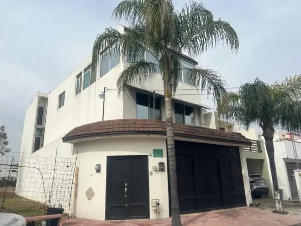 Casa en Venta en Real de Cumbres, Monterrey - Excelente Oportunidad