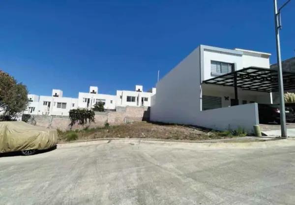 TERRENO EN VENTA EN VISTAS ALTOZANO, MORELIA