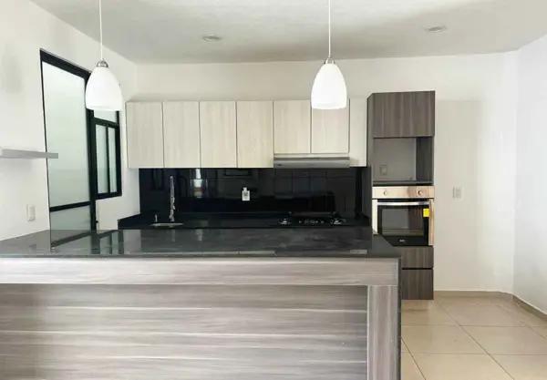 CASA EN VENTA EN LARTESSI ALTOZANO, MORELIA
