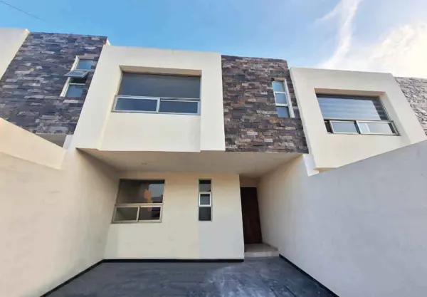 CASA EN VENTA EN FRACC. SAN RUBEN, MORELIA
