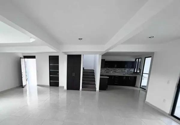CASA EN VENTA EN PASEO DEL PARQUE TRES MARIAS, MORELIA