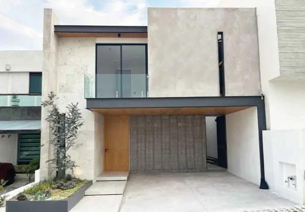 CASA EN VENTA EN PASEO DEL PARQUE TRES MARIAS, MORELIA